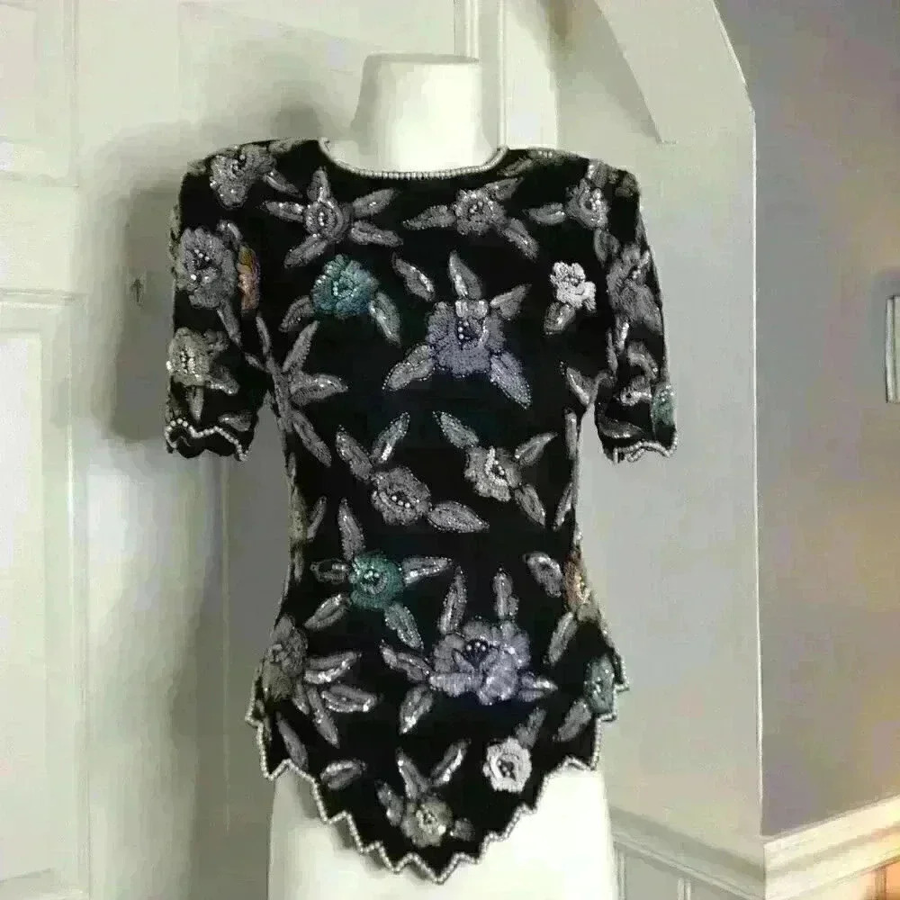 Laurence Kazar NY Designer. 100% Silk, pearl and beaded blouse. Ladies: S
